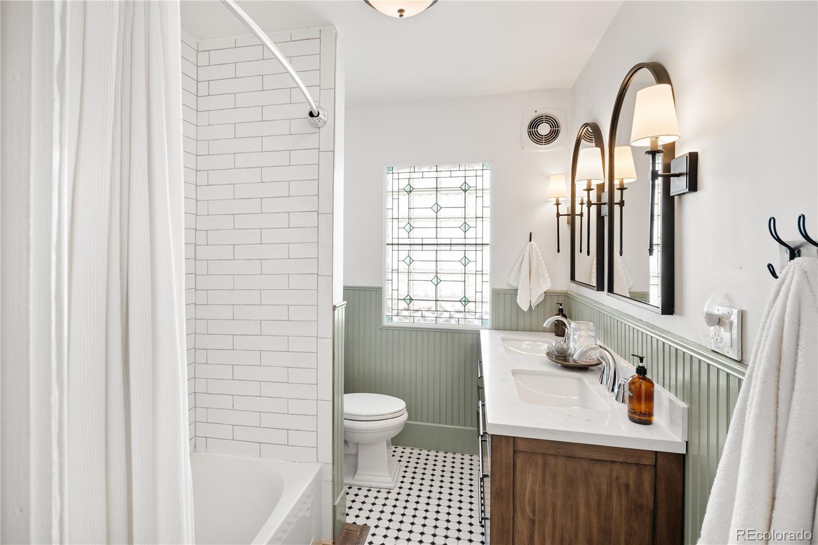 MLS Image #28 for 2233  ivy street,denver, Colorado