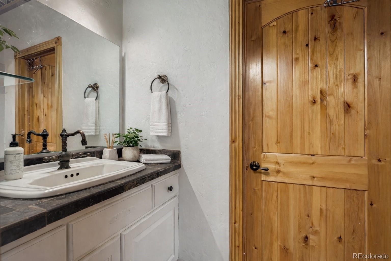 MLS Image #19 for 3033  blake street 109,denver, Colorado