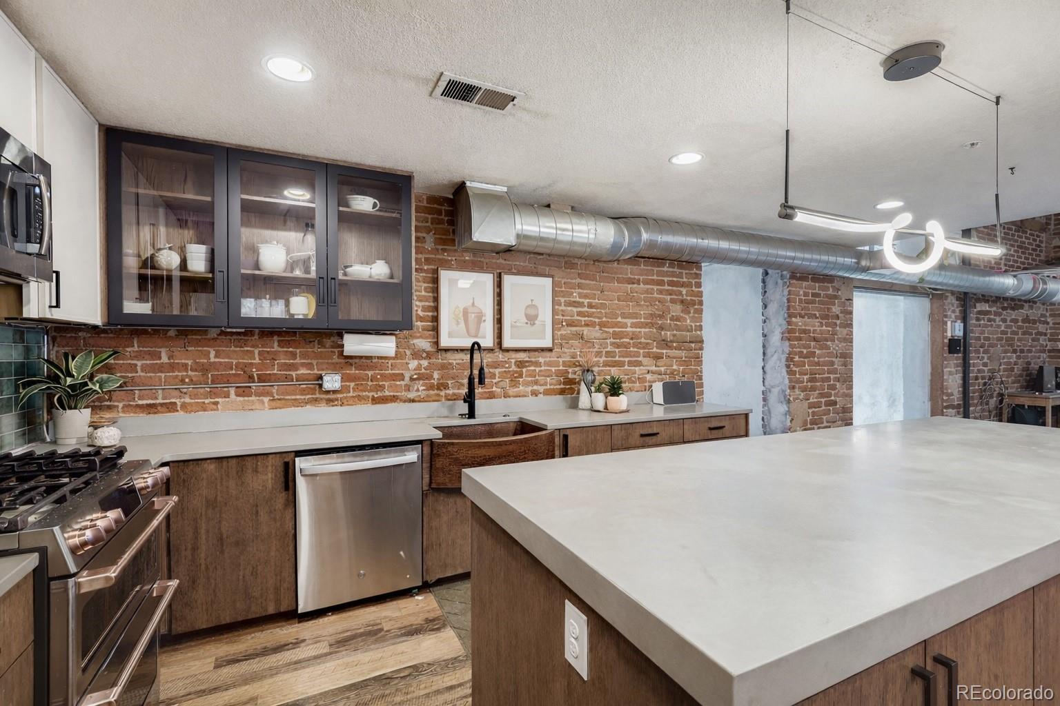 MLS Image #9 for 3033  blake street 109,denver, Colorado