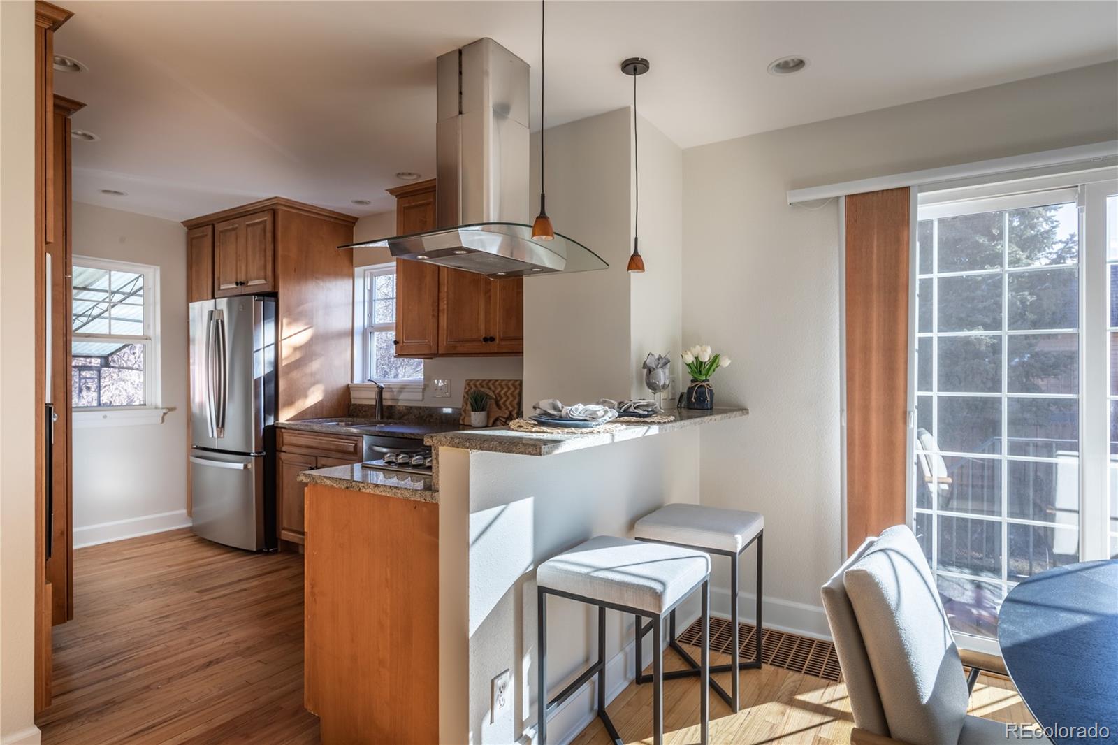 MLS Image #18 for 1586  ivanhoe street,denver, Colorado
