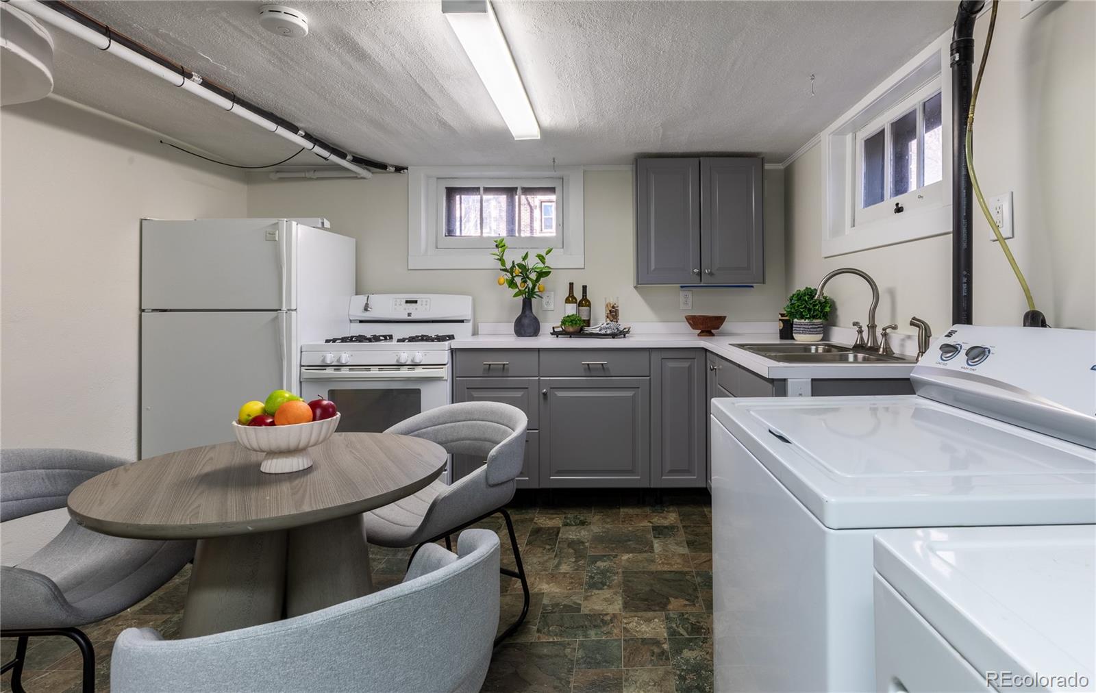 MLS Image #29 for 1586  ivanhoe street,denver, Colorado