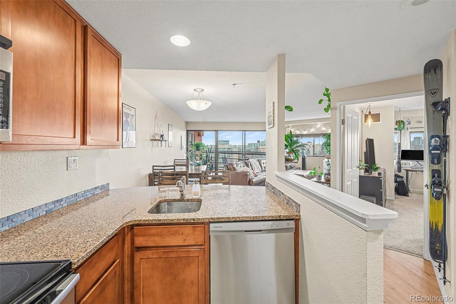 MLS Image #4 for 100  park avenue 905,denver, Colorado