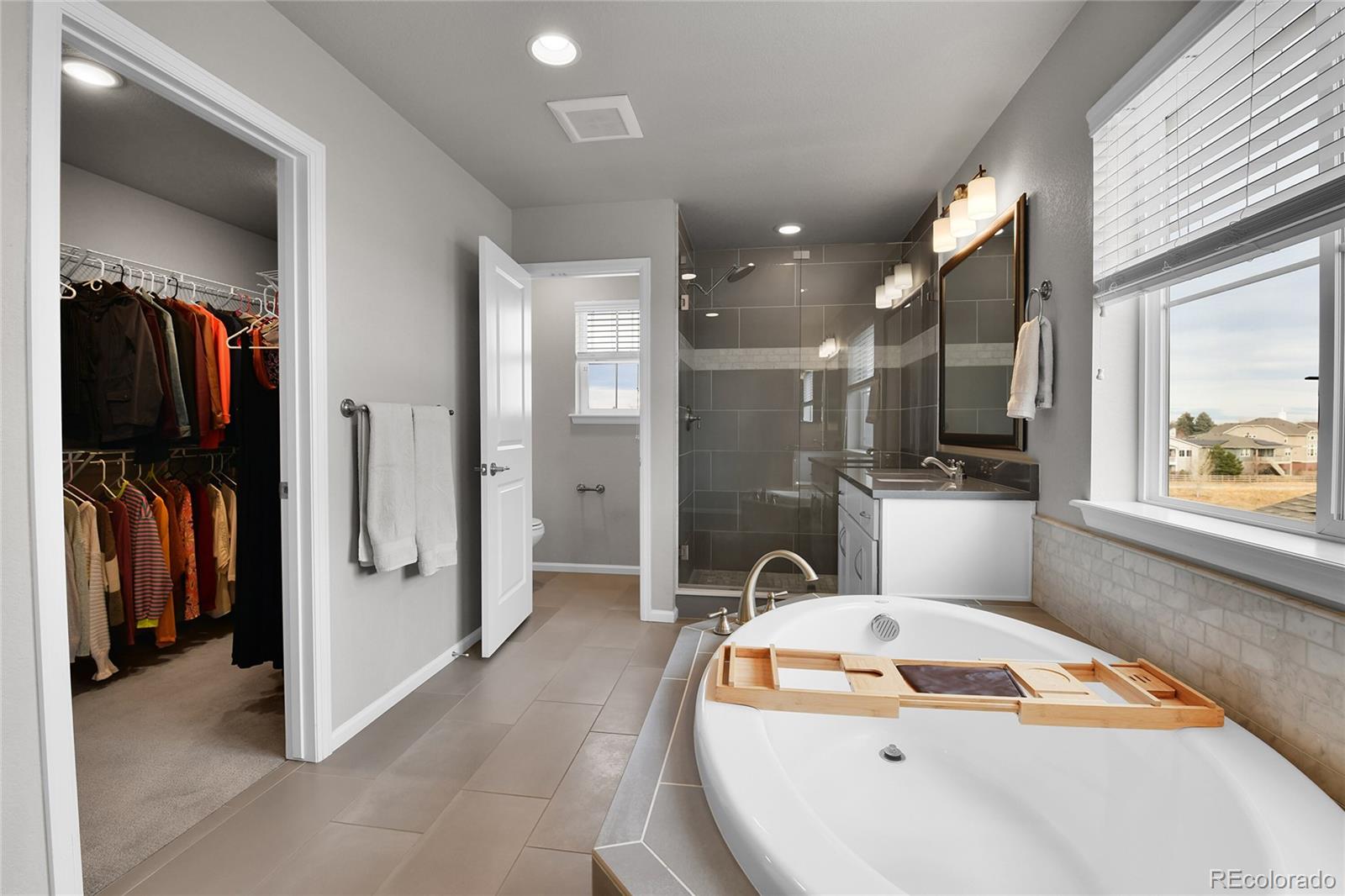 MLS Image #6 for 6841 w asbury place,lakewood, Colorado
