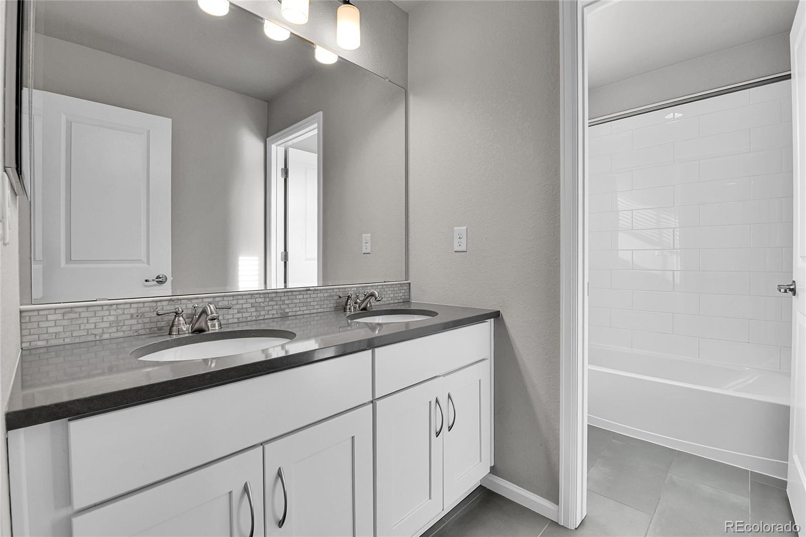 MLS Image #7 for 6841 w asbury place,lakewood, Colorado
