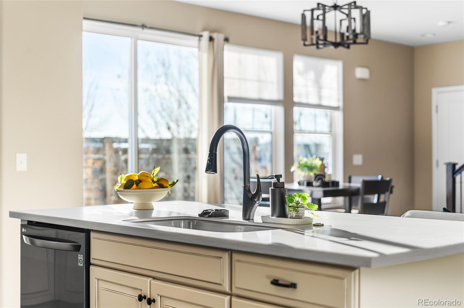 MLS Image #9 for 5157  clinton street ,denver, Colorado