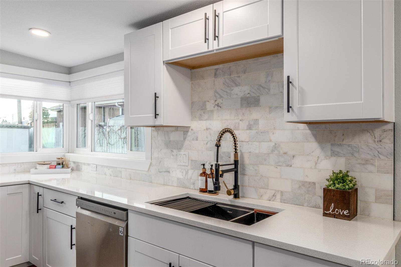 MLS Image #10 for 1309 s eliot street,denver, Colorado