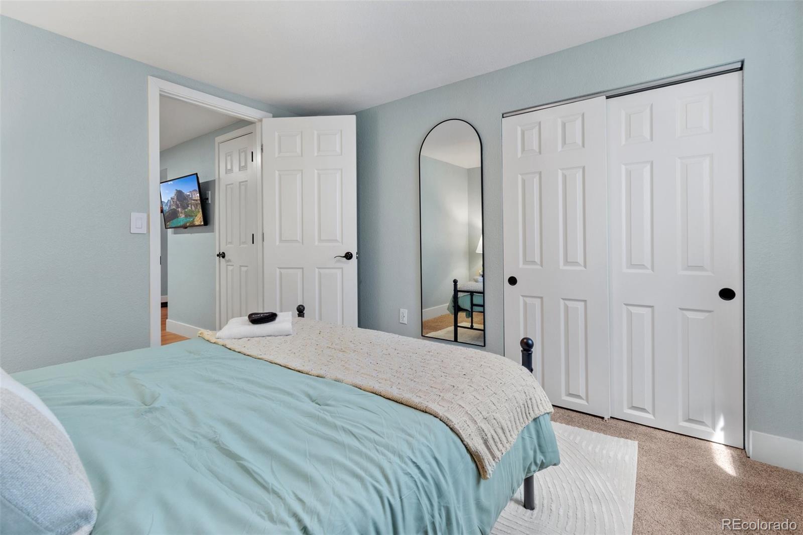 MLS Image #32 for 1309 s eliot street,denver, Colorado