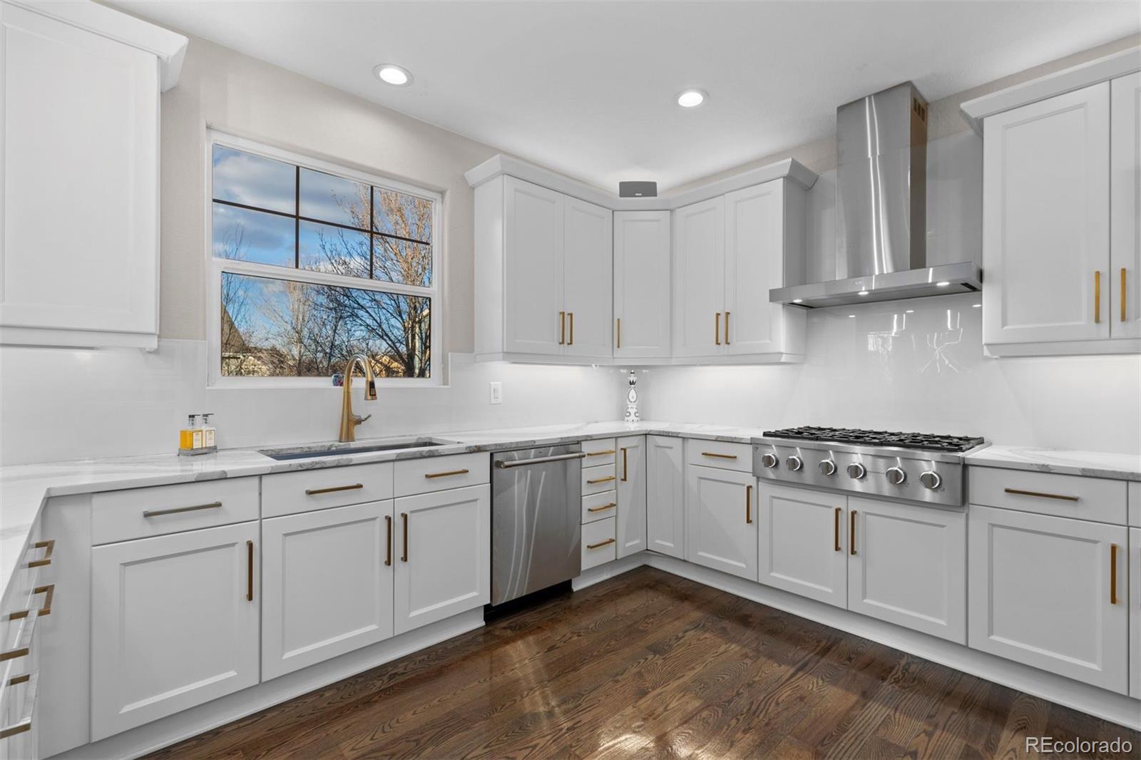 MLS Image #17 for 25045 e park crescent drive,aurora, Colorado