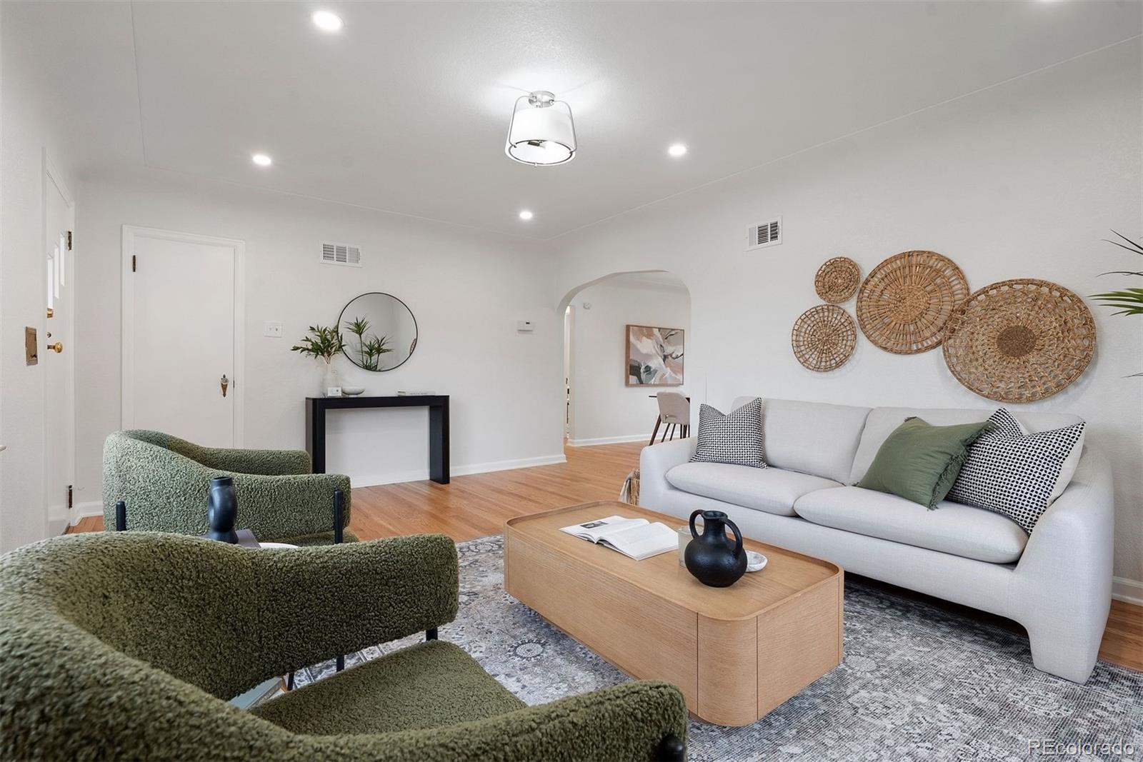 MLS Image #11 for 2695  eudora street,denver, Colorado
