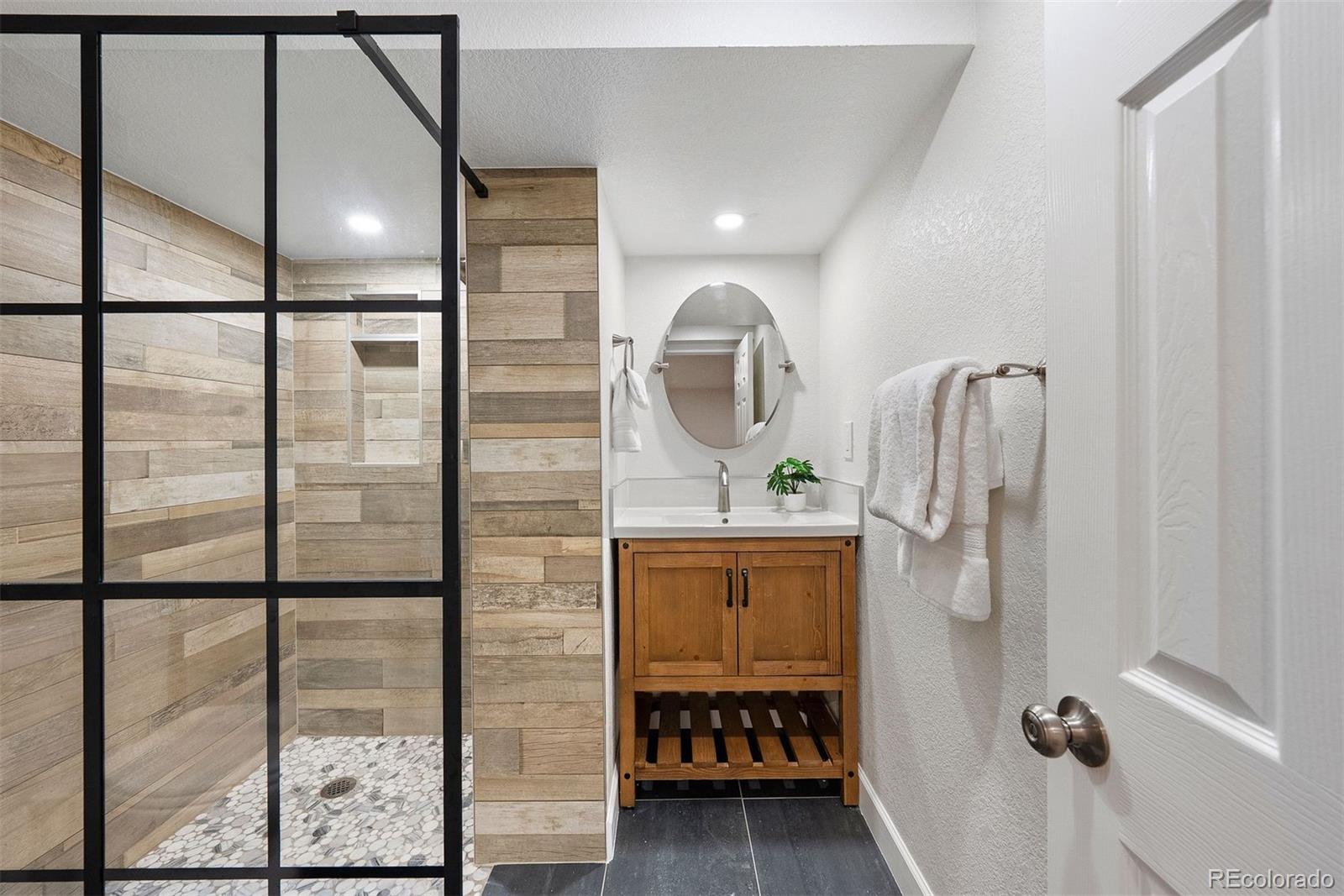 MLS Image #7 for 2695  eudora street,denver, Colorado