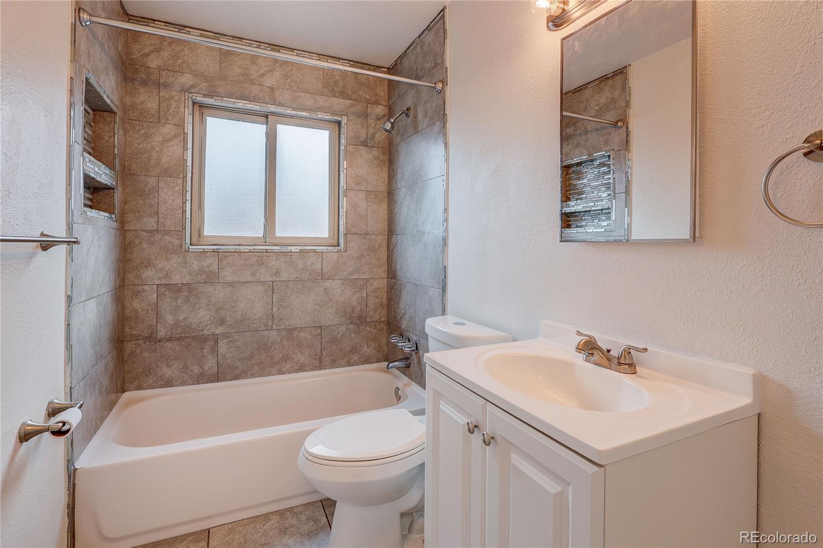 MLS Image #17 for 2260 e 83rd place,denver, Colorado
