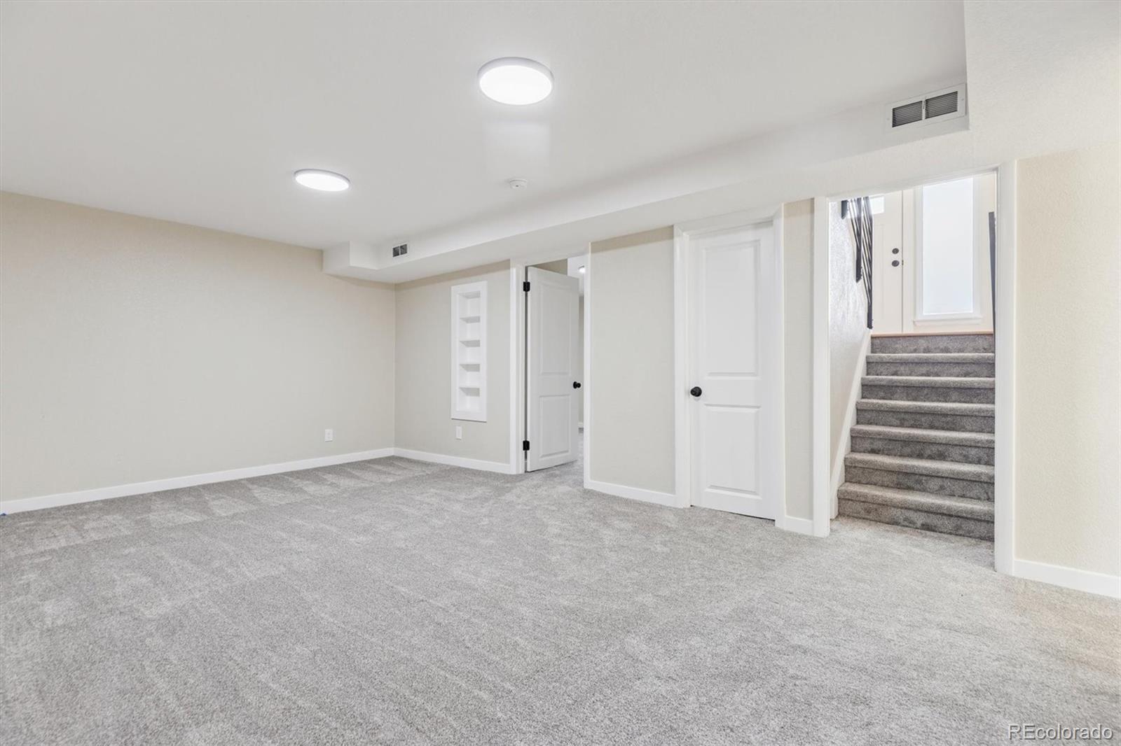 MLS Image #15 for 951 s briarwood drive,lakewood, Colorado