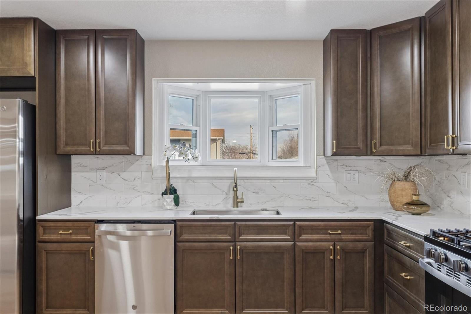 MLS Image #4 for 951 s briarwood drive,lakewood, Colorado