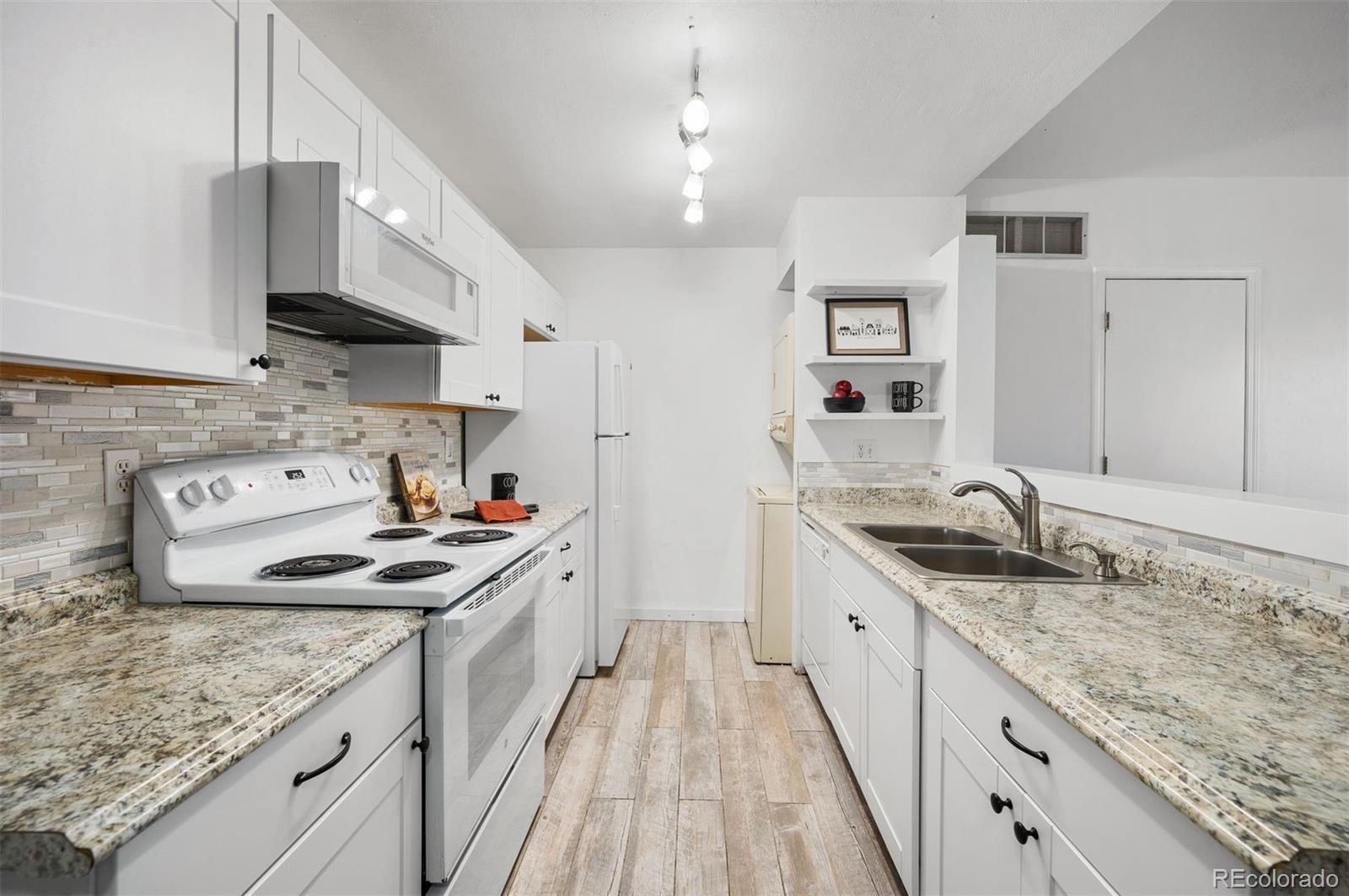 MLS Image #10 for 10212 w 80th drive d,arvada, Colorado