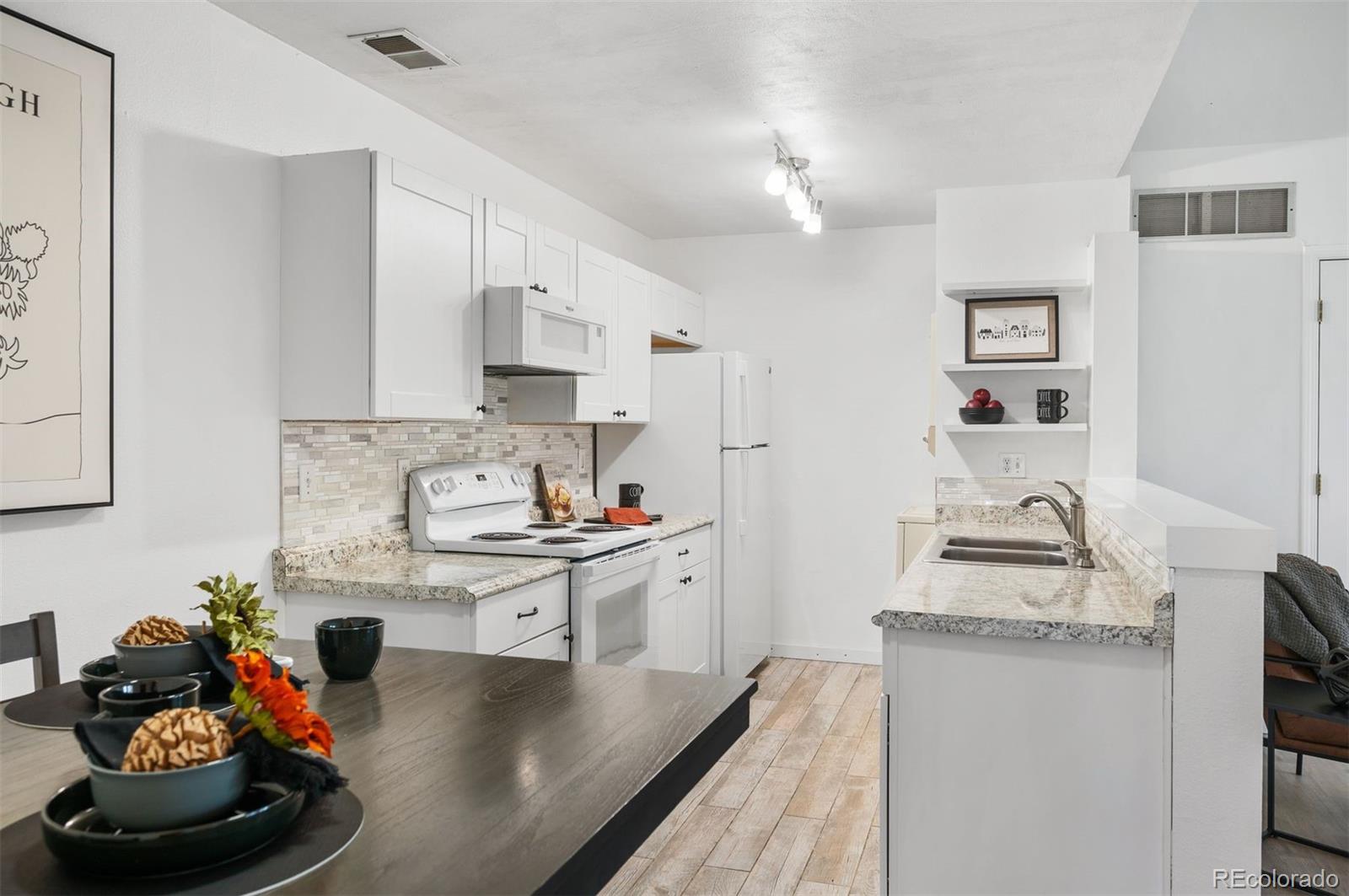 MLS Image #9 for 10212 w 80th drive d,arvada, Colorado