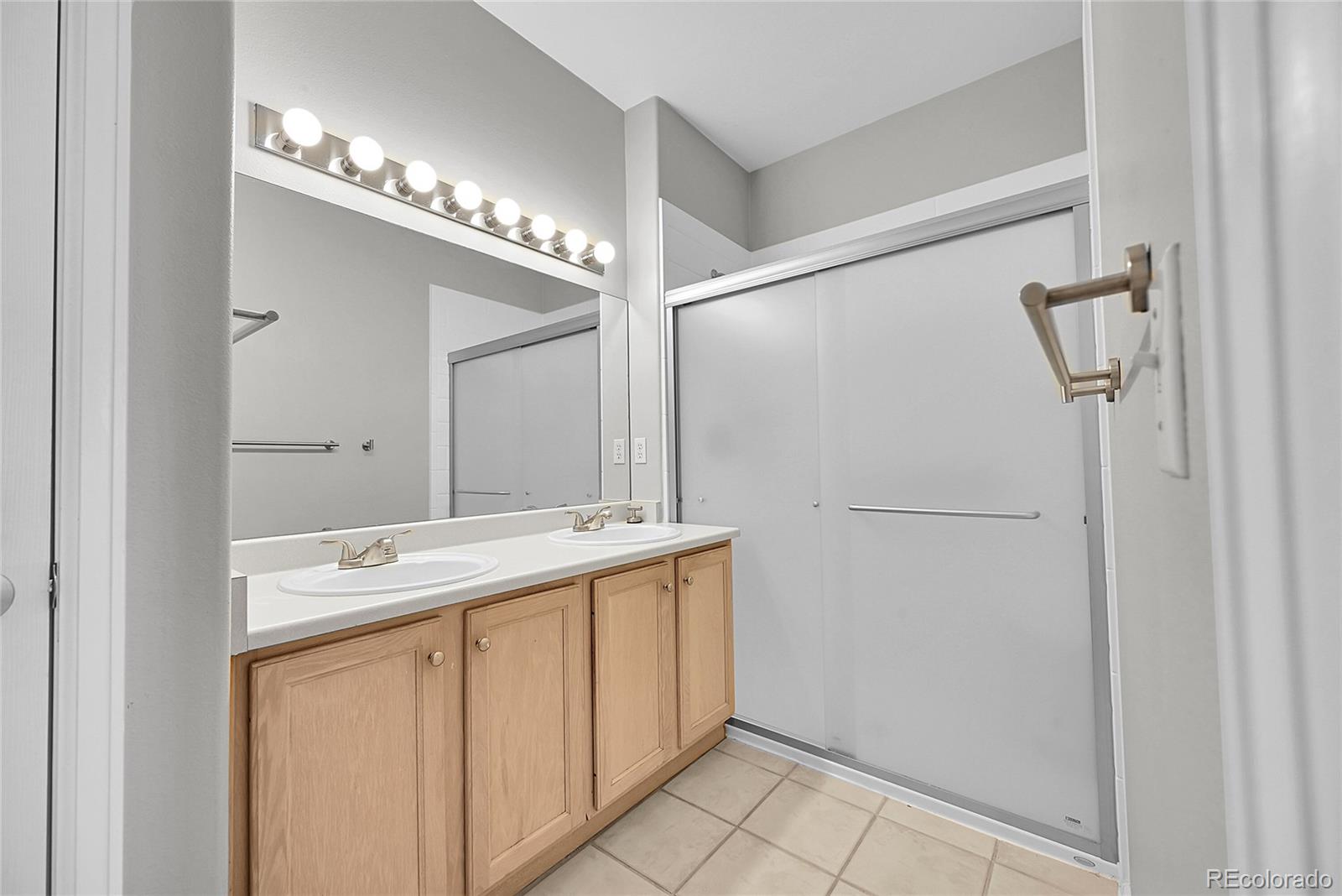 MLS Image #16 for 8500 e jefferson avenue,denver, Colorado