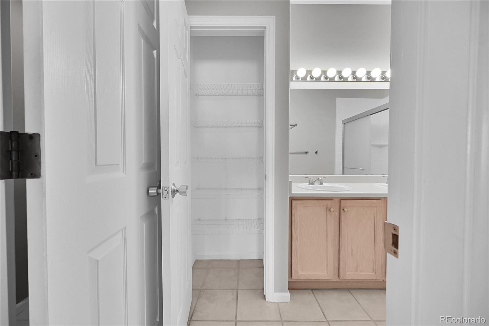 MLS Image #18 for 8500 e jefferson avenue,denver, Colorado