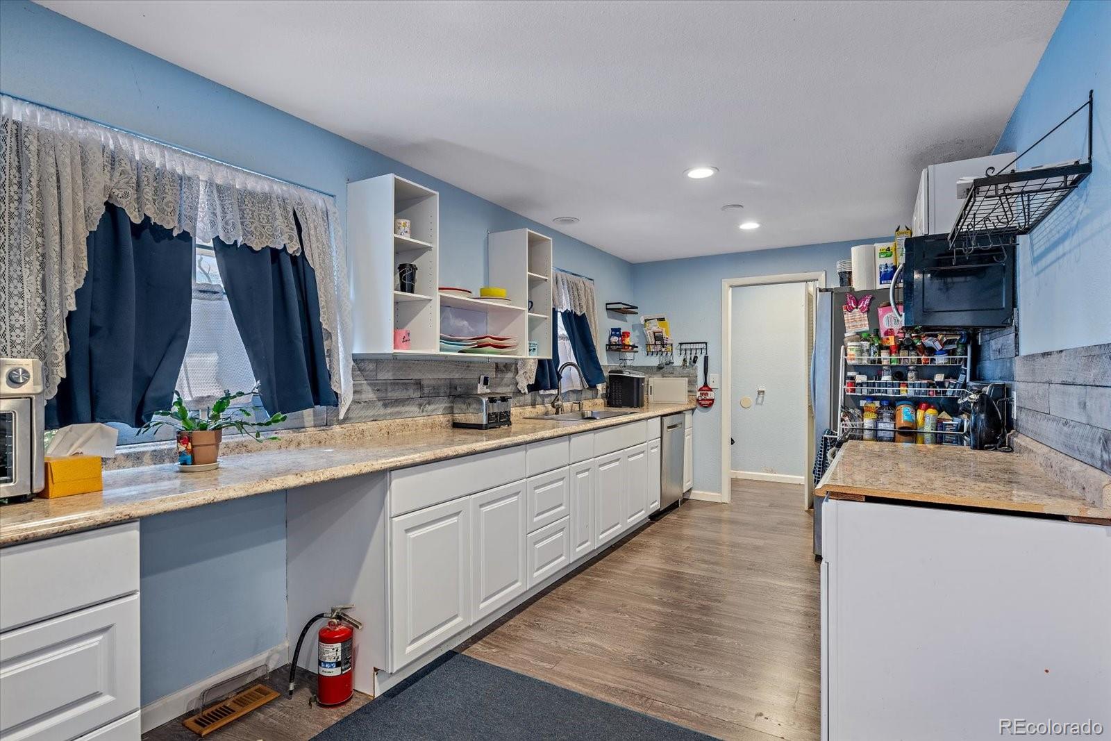 MLS Image #6 for 271 e davies avenue,centennial, Colorado