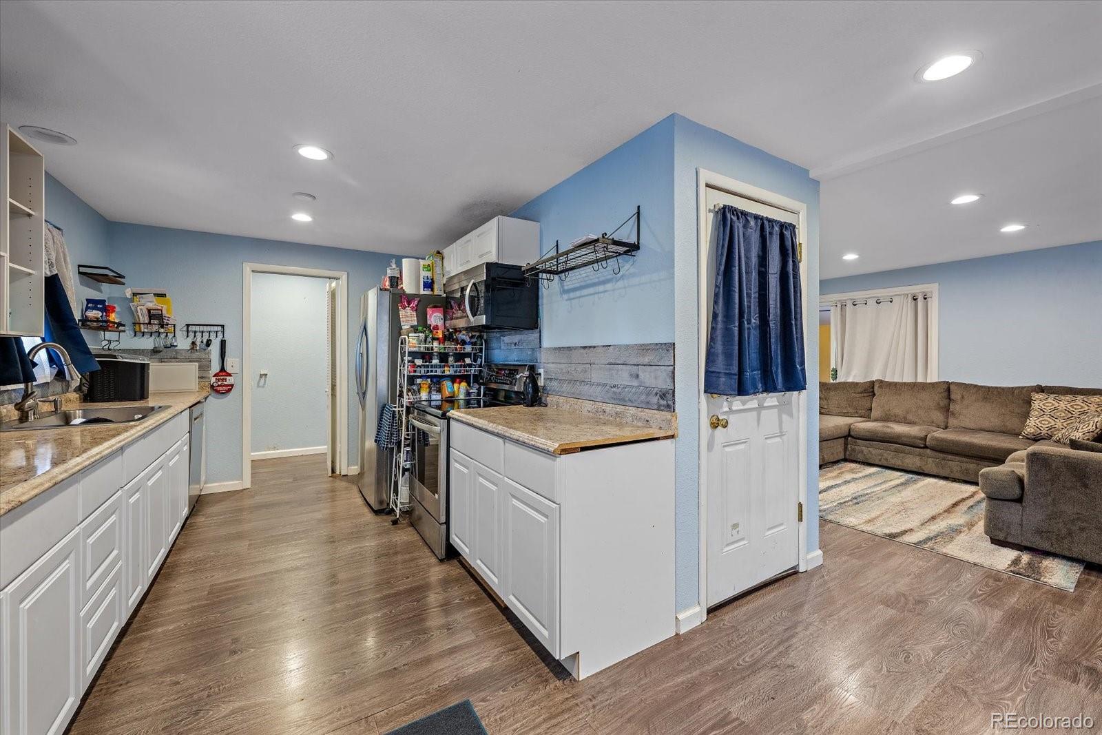 MLS Image #7 for 271 e davies avenue,centennial, Colorado