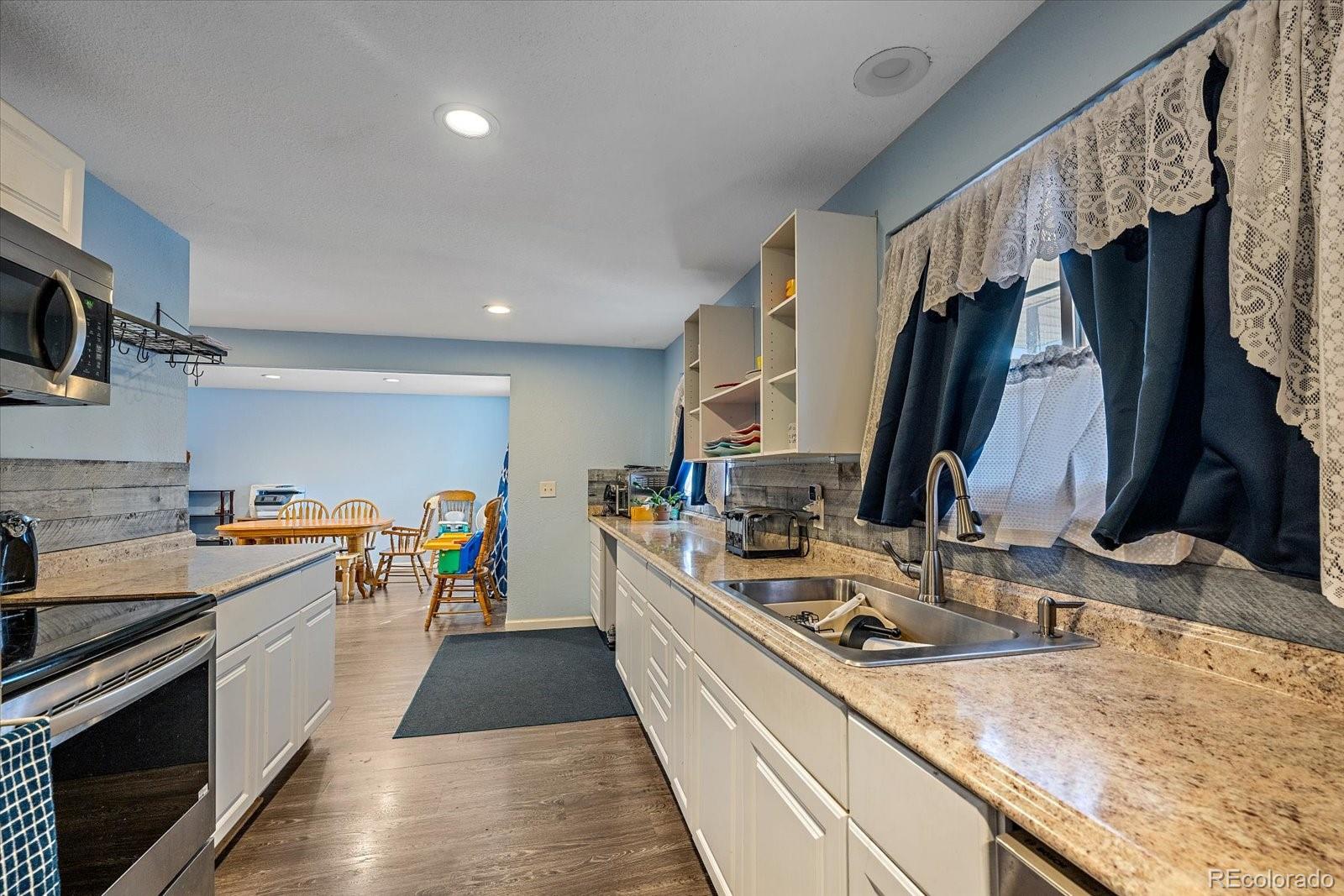 MLS Image #8 for 271 e davies avenue,centennial, Colorado