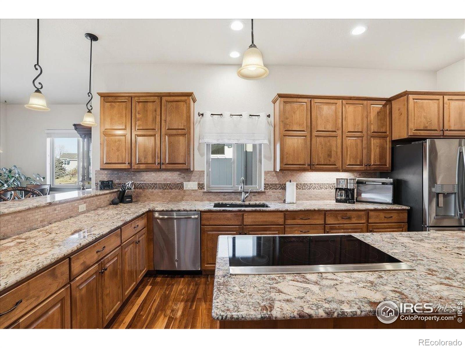 MLS Image #11 for 973  skipping stone court,timnath, Colorado