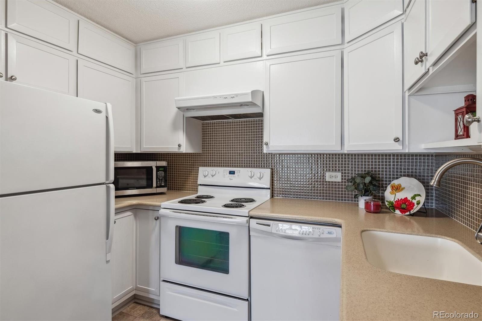 MLS Image #4 for 690 s alton way 1c,denver, Colorado