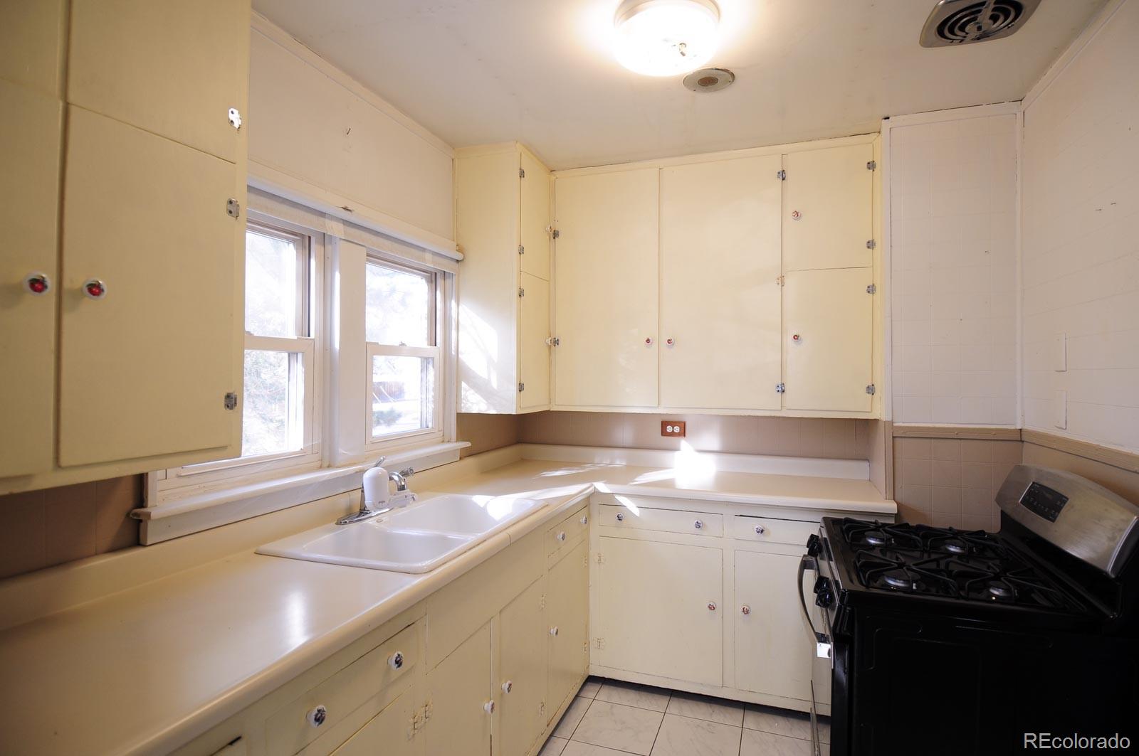 MLS Image #4 for 700 w radcliff avenue,englewood, Colorado