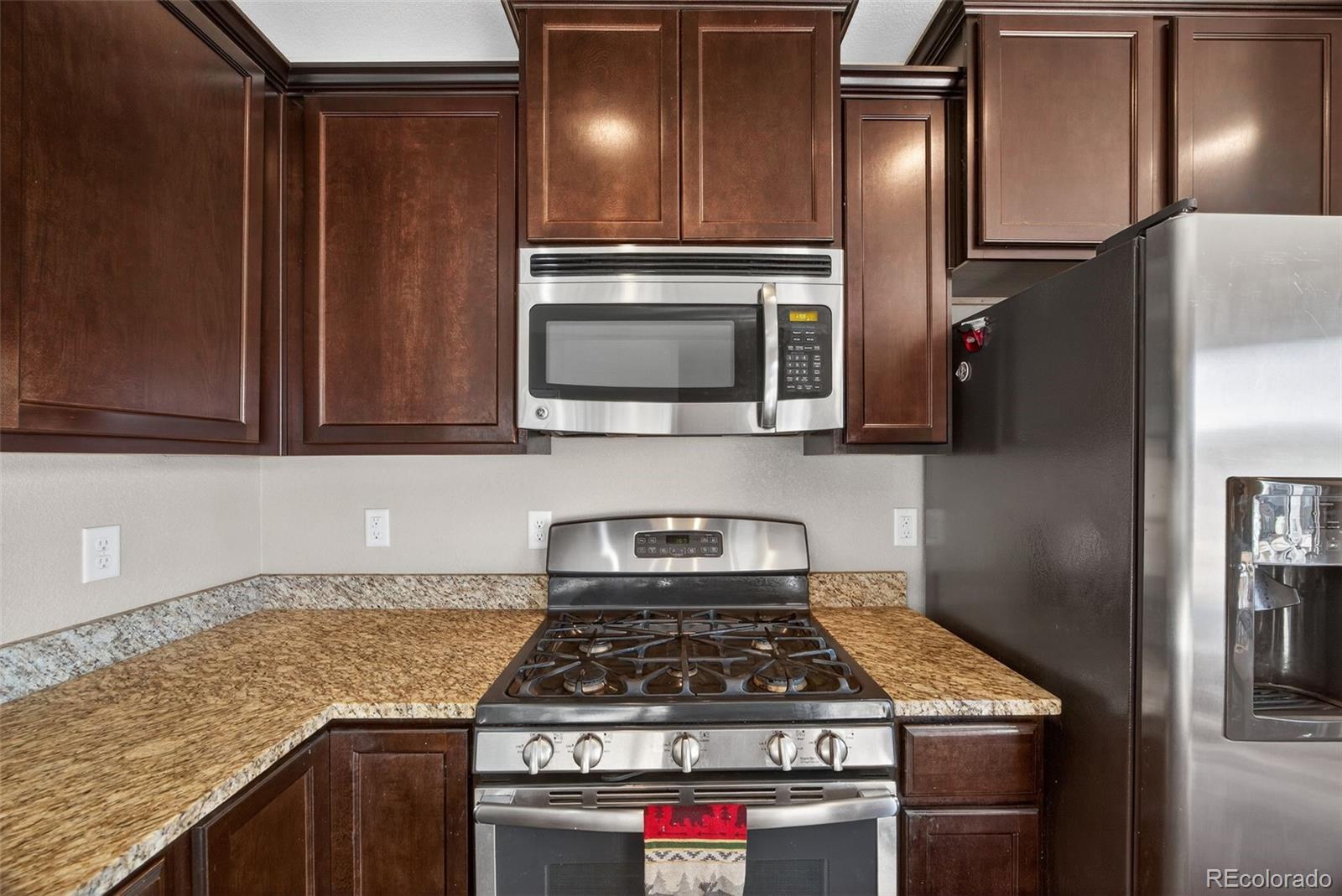 MLS Image #10 for 10247  olathe way,commerce city, Colorado