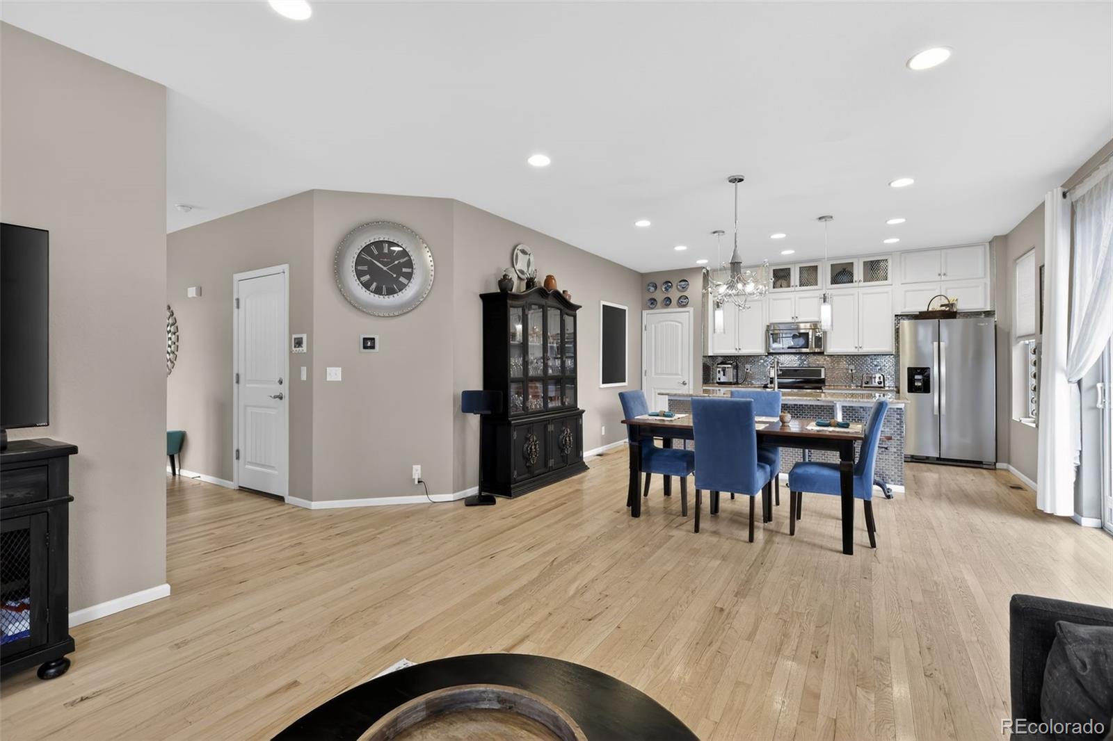MLS Image #11 for 5480 n xenia street,denver, Colorado