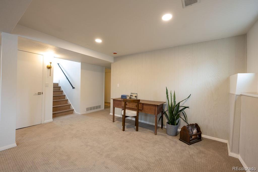 MLS Image #15 for 2300 s krameria street,denver, Colorado