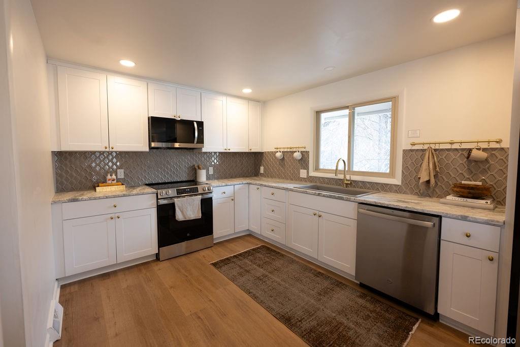 MLS Image #5 for 2300 s krameria street,denver, Colorado