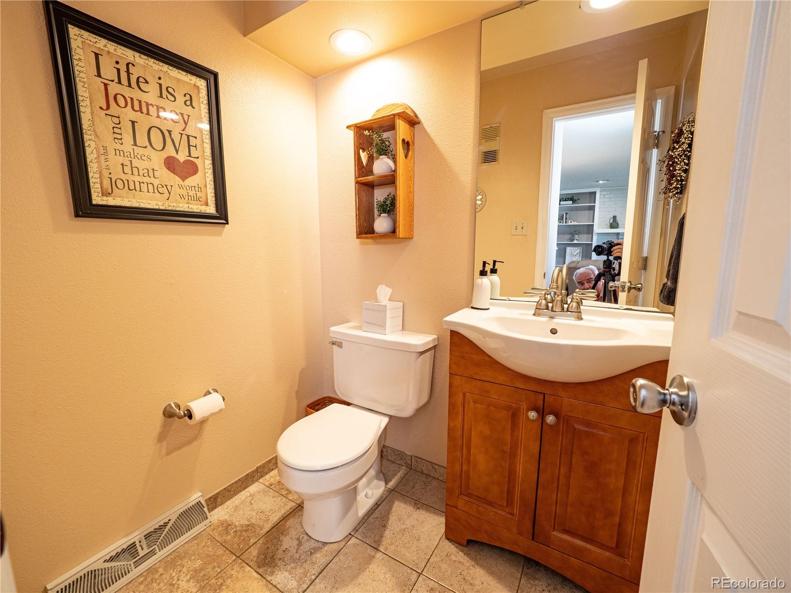 MLS Image #6 for 14613 e harvard avenue,aurora, Colorado