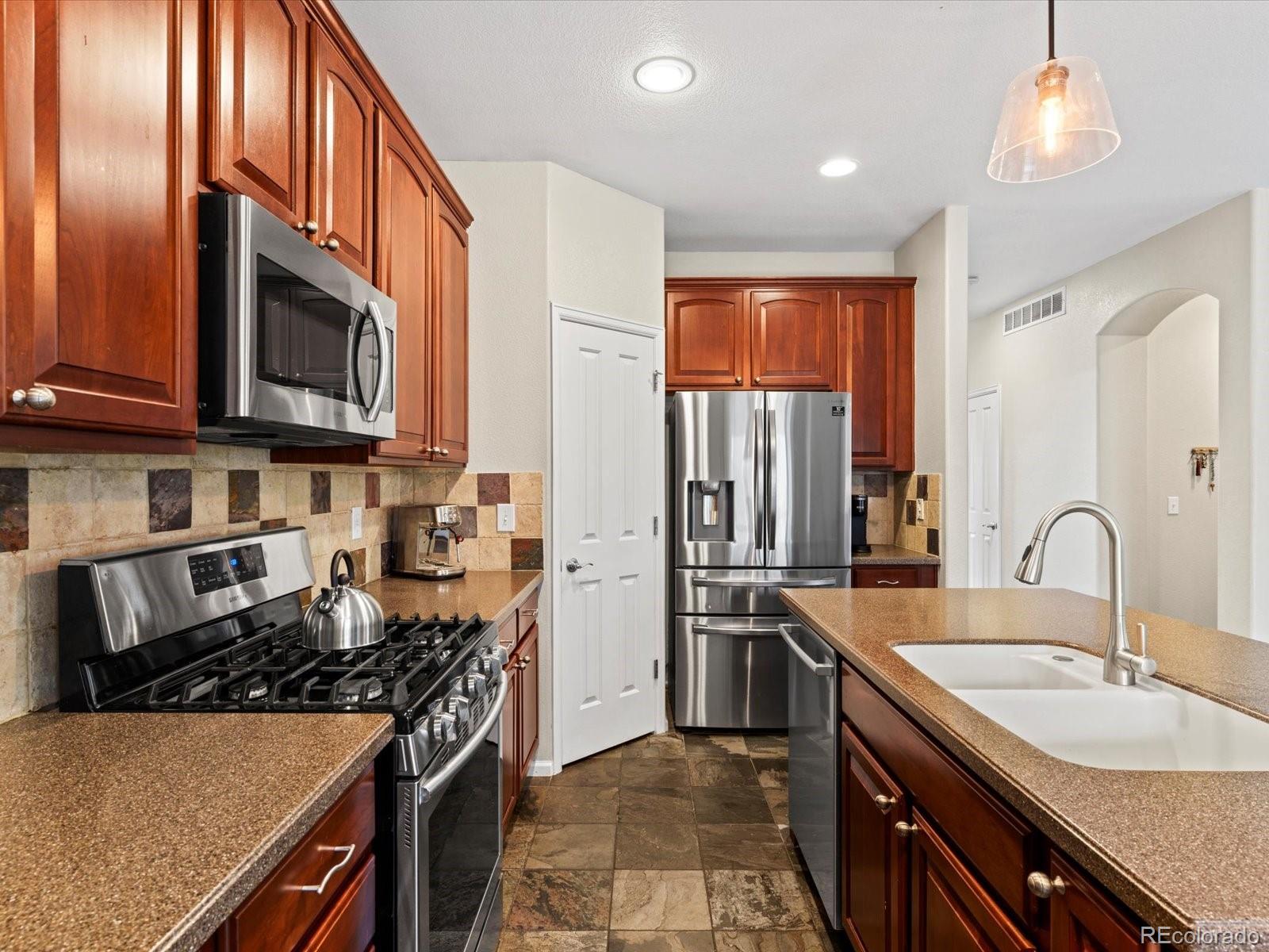MLS Image #11 for 13249  lost lake way,broomfield, Colorado