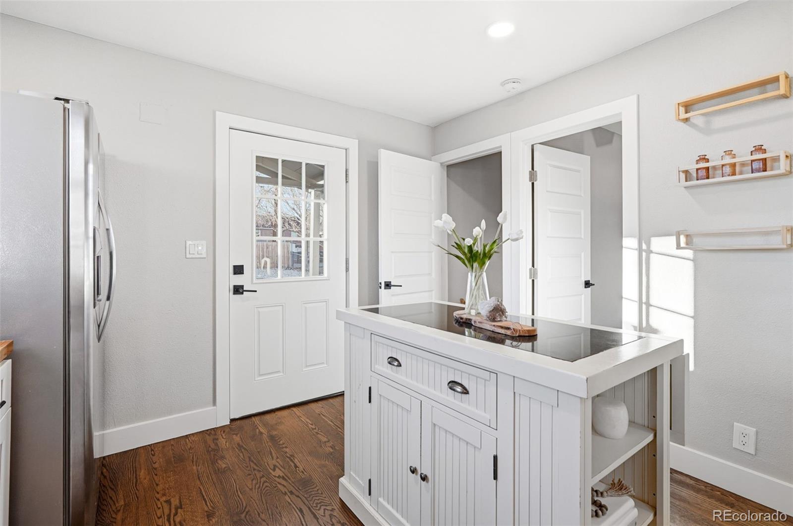 MLS Image #19 for 4845  zuni street,denver, Colorado