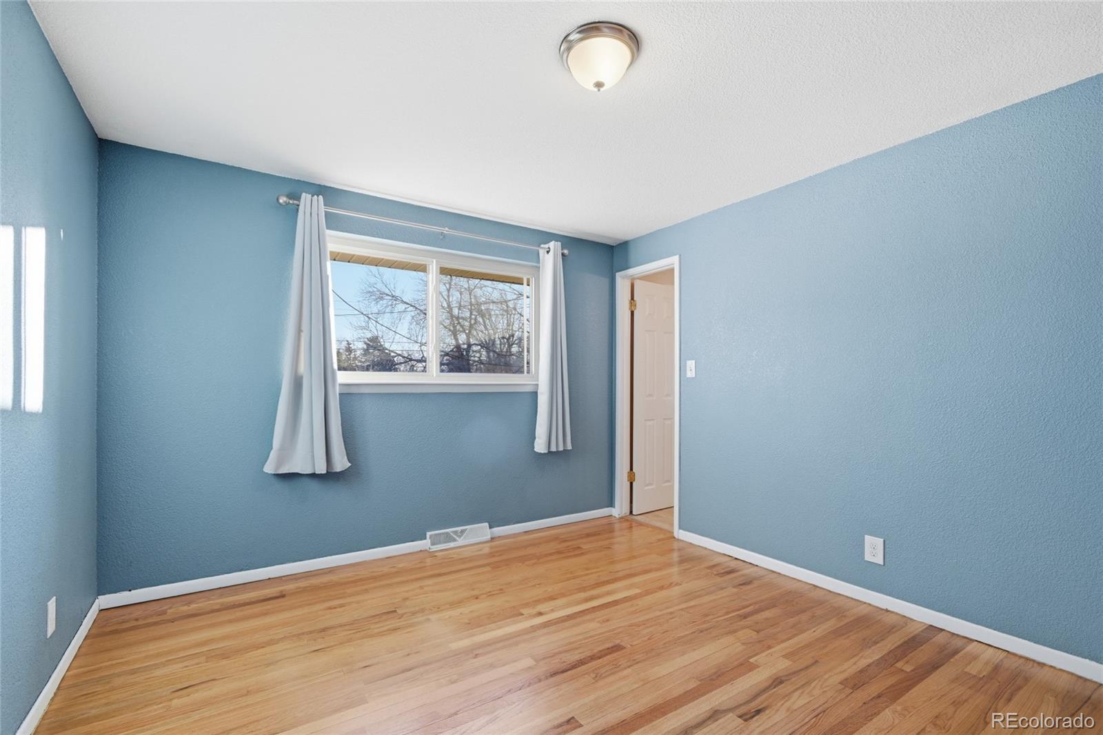 MLS Image #11 for 3102 w radcliff drive,englewood, Colorado