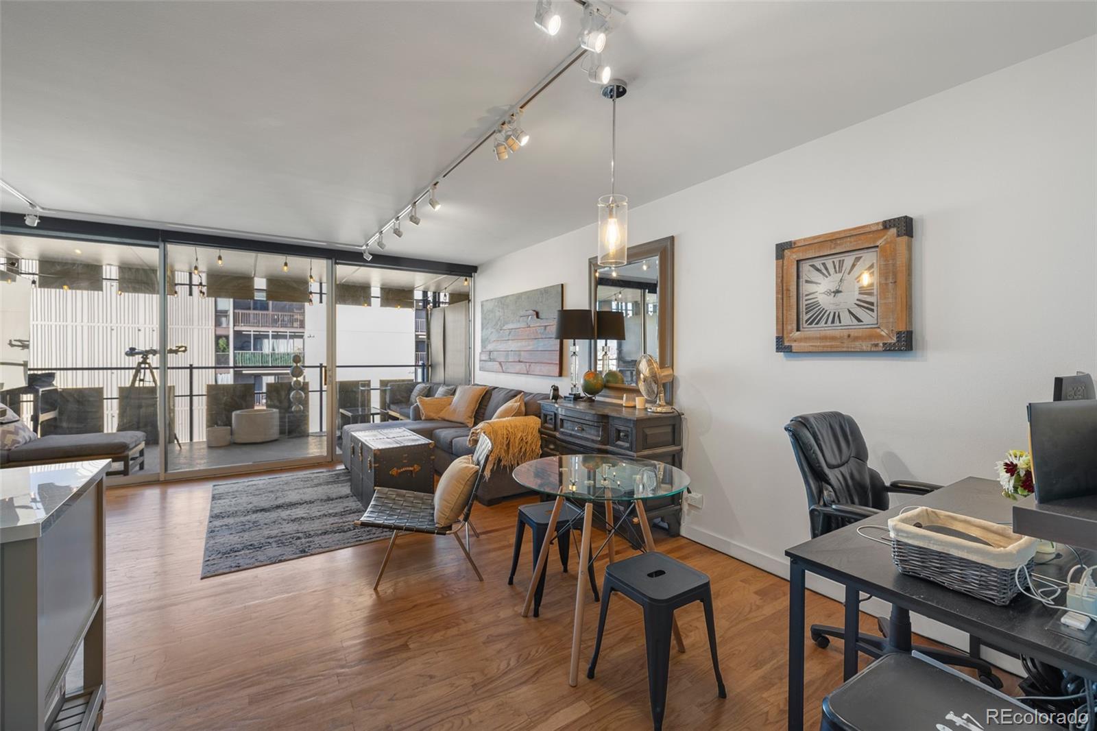 MLS Image #11 for 790 n washington street 1203,denver, Colorado