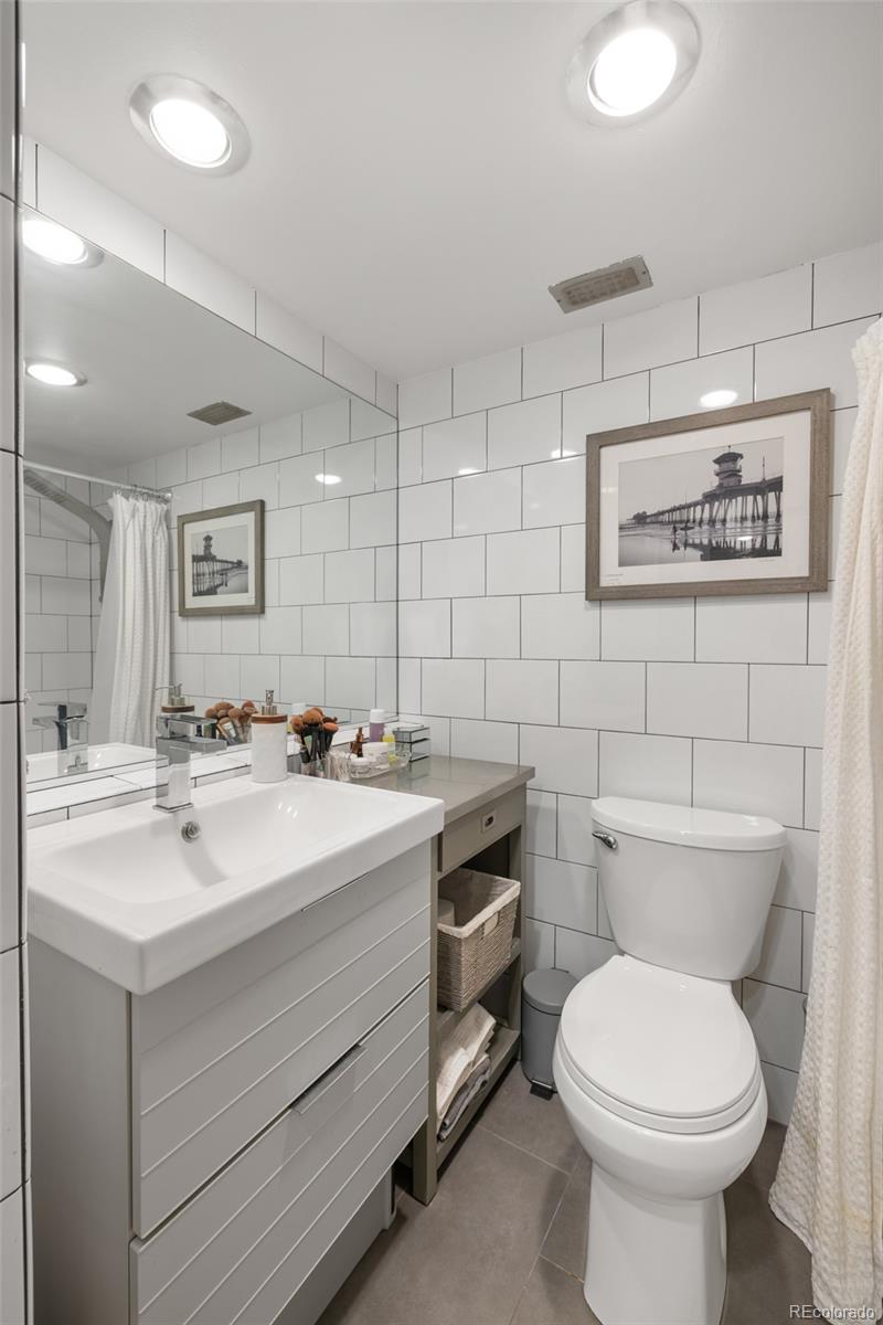 MLS Image #16 for 790 n washington street 1203,denver, Colorado