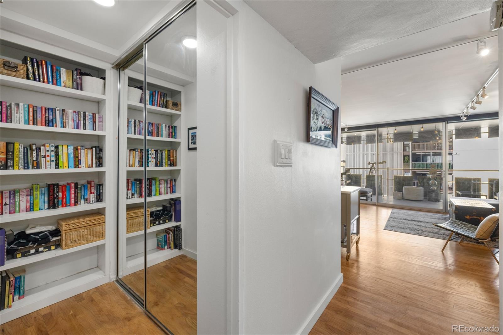 MLS Image #4 for 790 n washington street 1203,denver, Colorado
