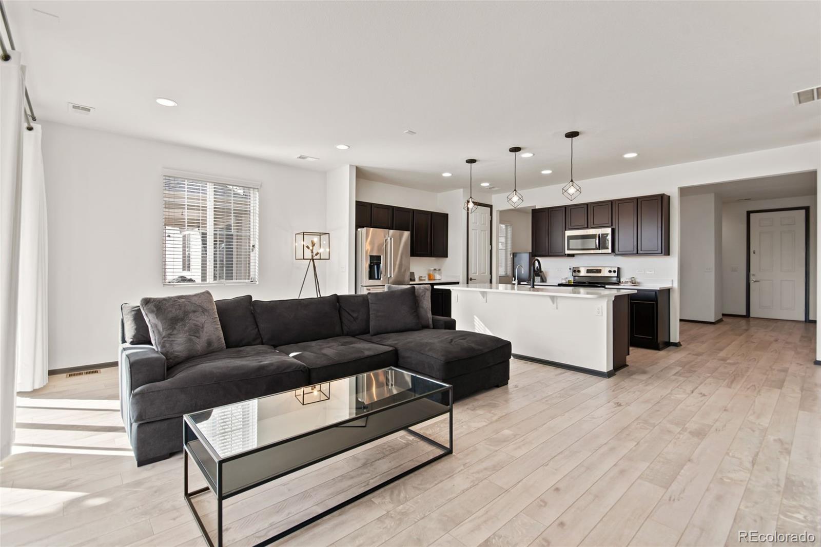 MLS Image #18 for 10476  akron street,commerce city, Colorado