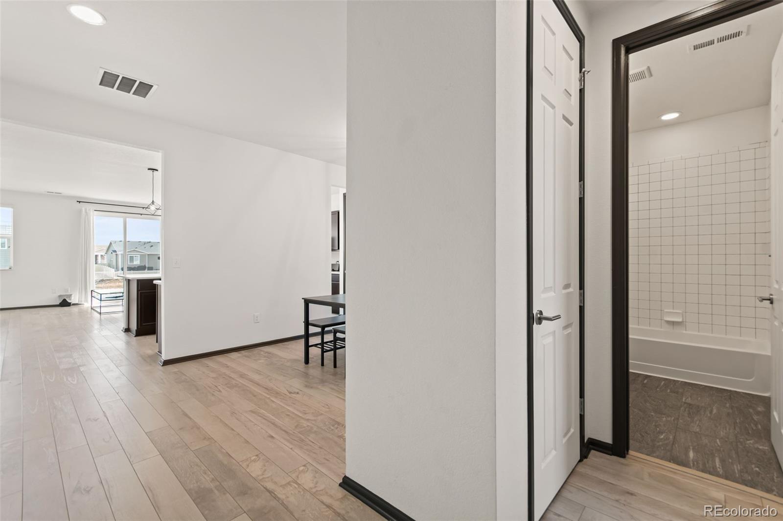 MLS Image #4 for 10476  akron street,commerce city, Colorado