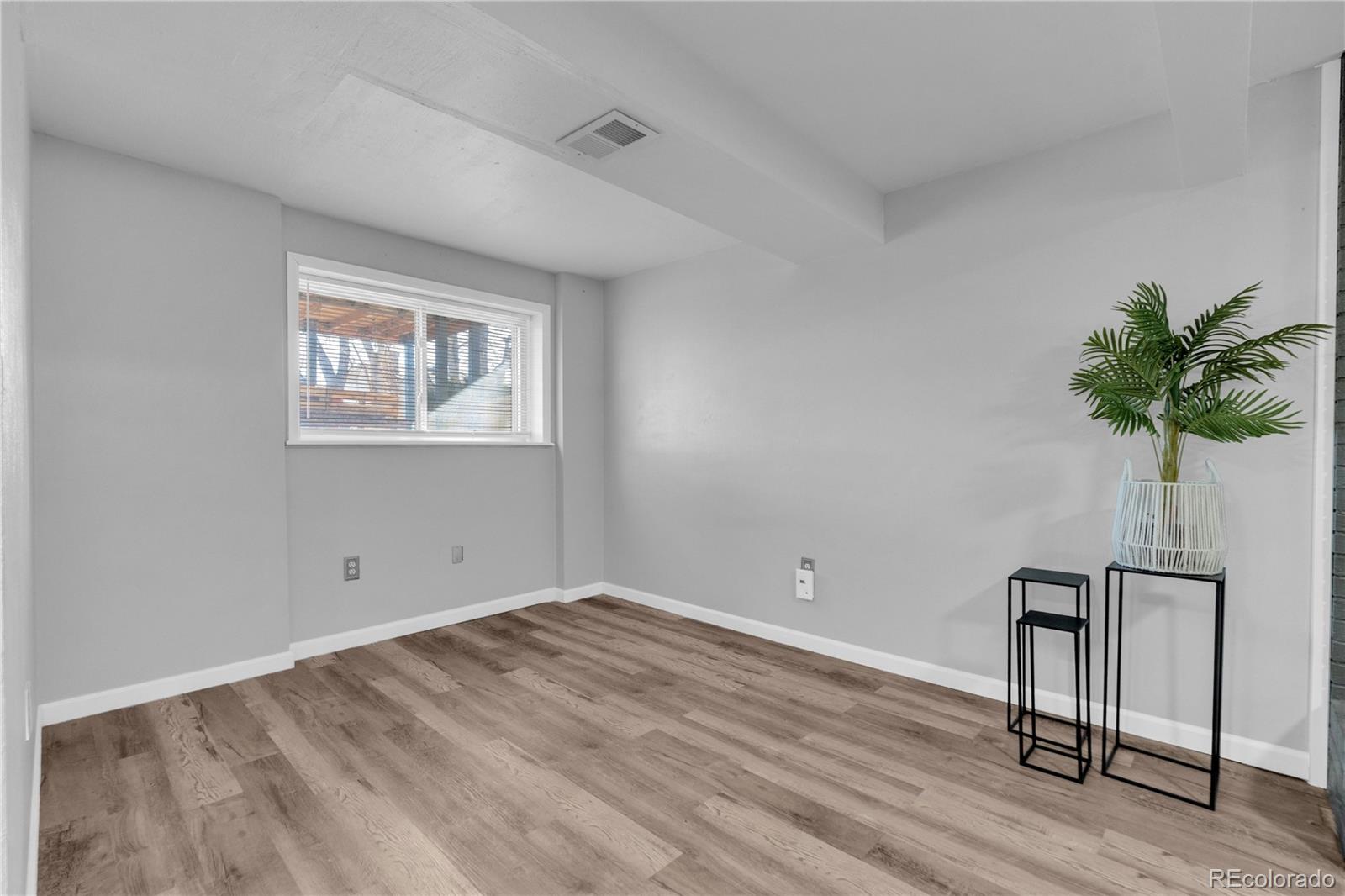 MLS Image #19 for 3348 s elkhart street,aurora, Colorado