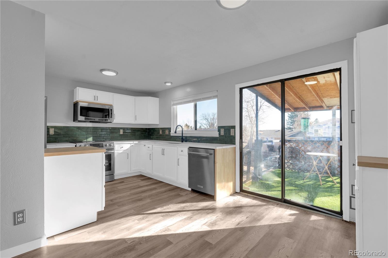 MLS Image #5 for 3348 s elkhart street,aurora, Colorado