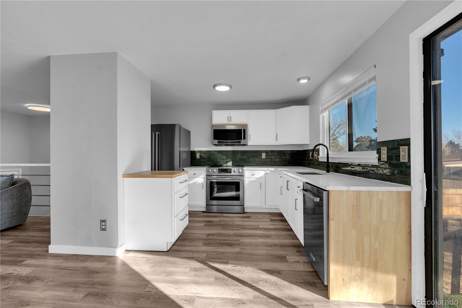 MLS Image #6 for 3348 s elkhart street,aurora, Colorado