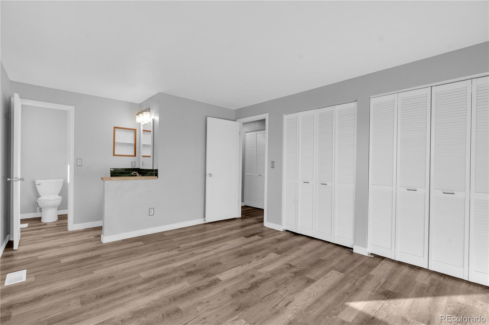MLS Image #7 for 3348 s elkhart street,aurora, Colorado