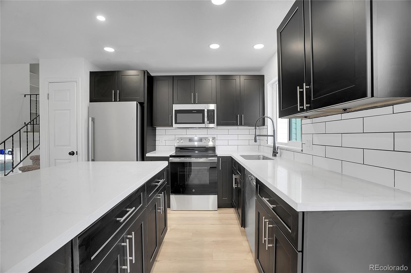 MLS Image #10 for 1262 s olathe way,aurora, Colorado