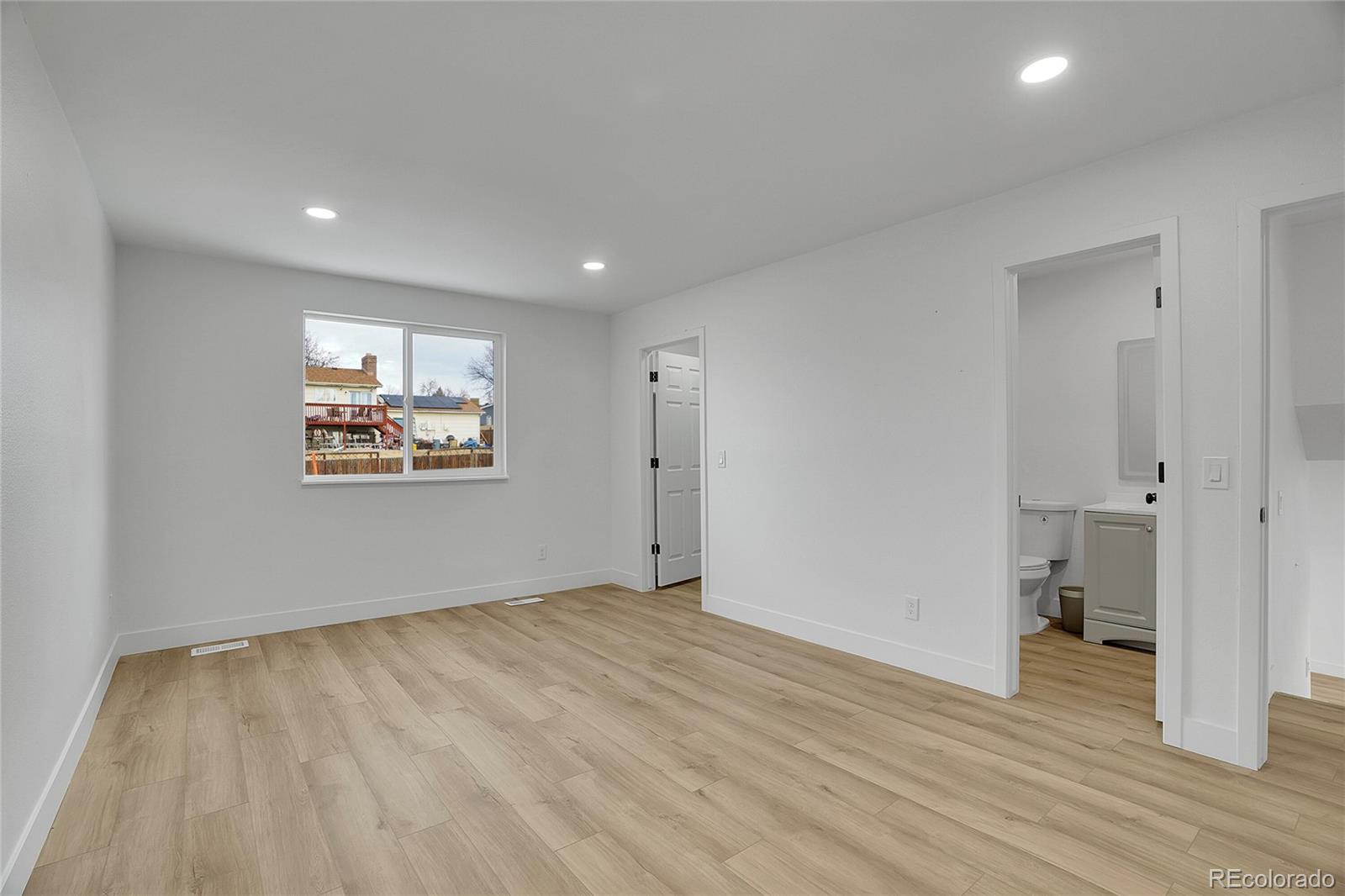 MLS Image #13 for 1262 s olathe way,aurora, Colorado