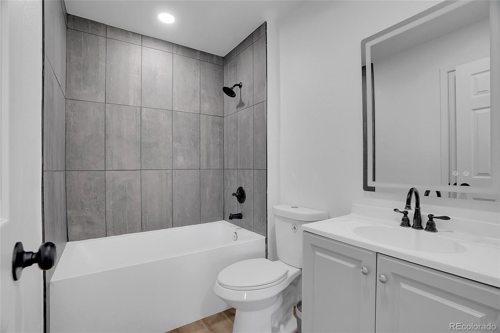 MLS Image #16 for 1262 s olathe way,aurora, Colorado