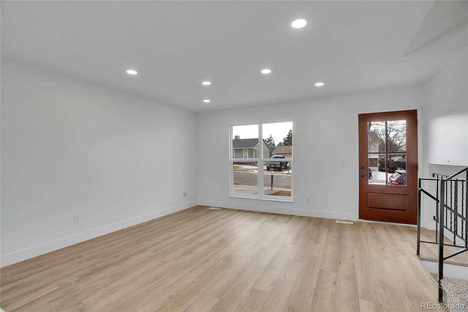 MLS Image #5 for 1262 s olathe way,aurora, Colorado