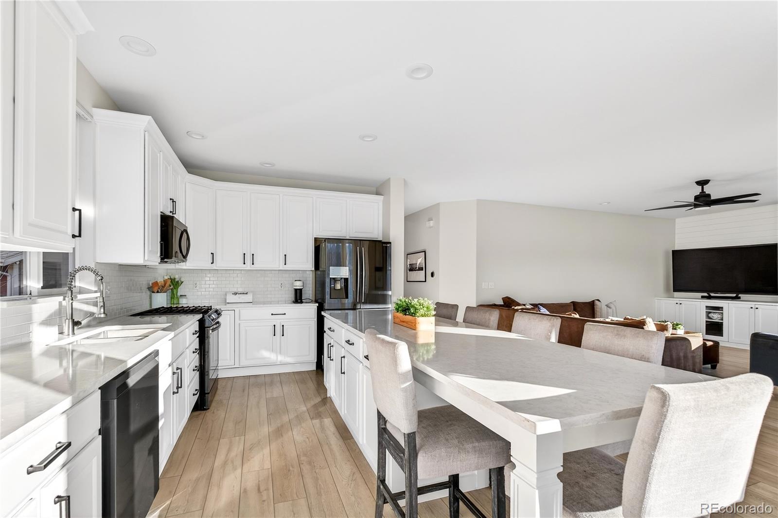 MLS Image #14 for 8371  snaffle bit court,littleton, Colorado