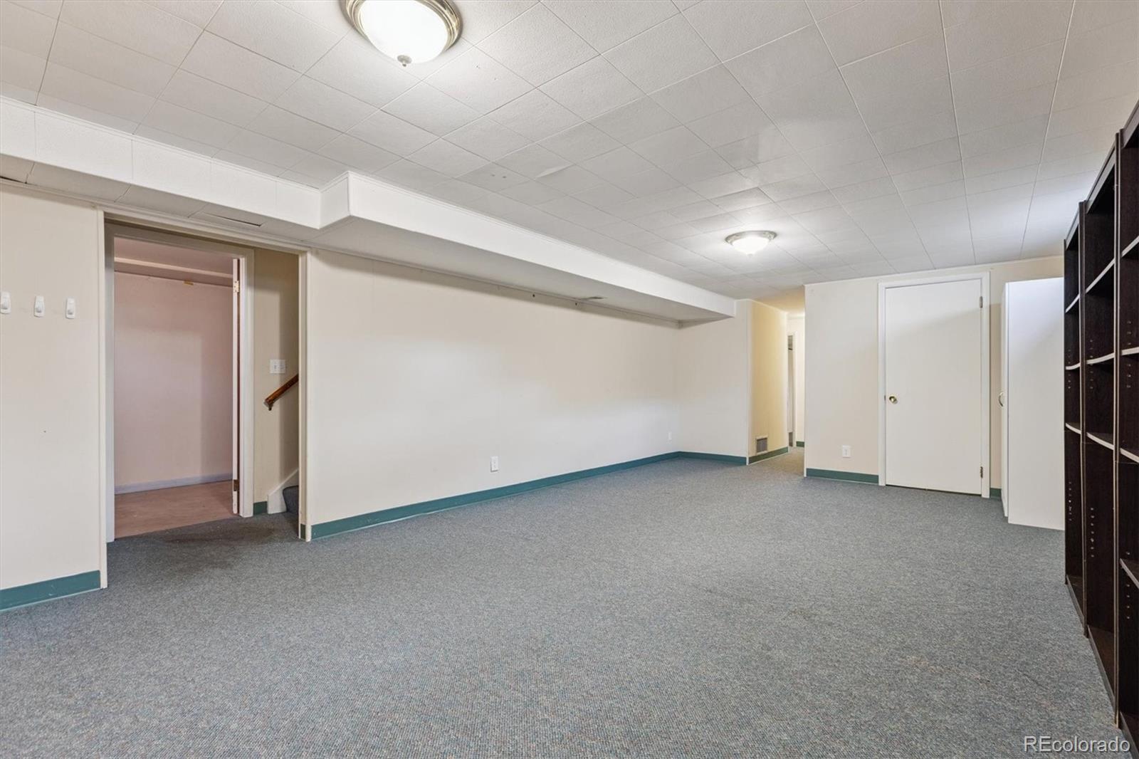 MLS Image #22 for 3031 s university boulevard,denver, Colorado